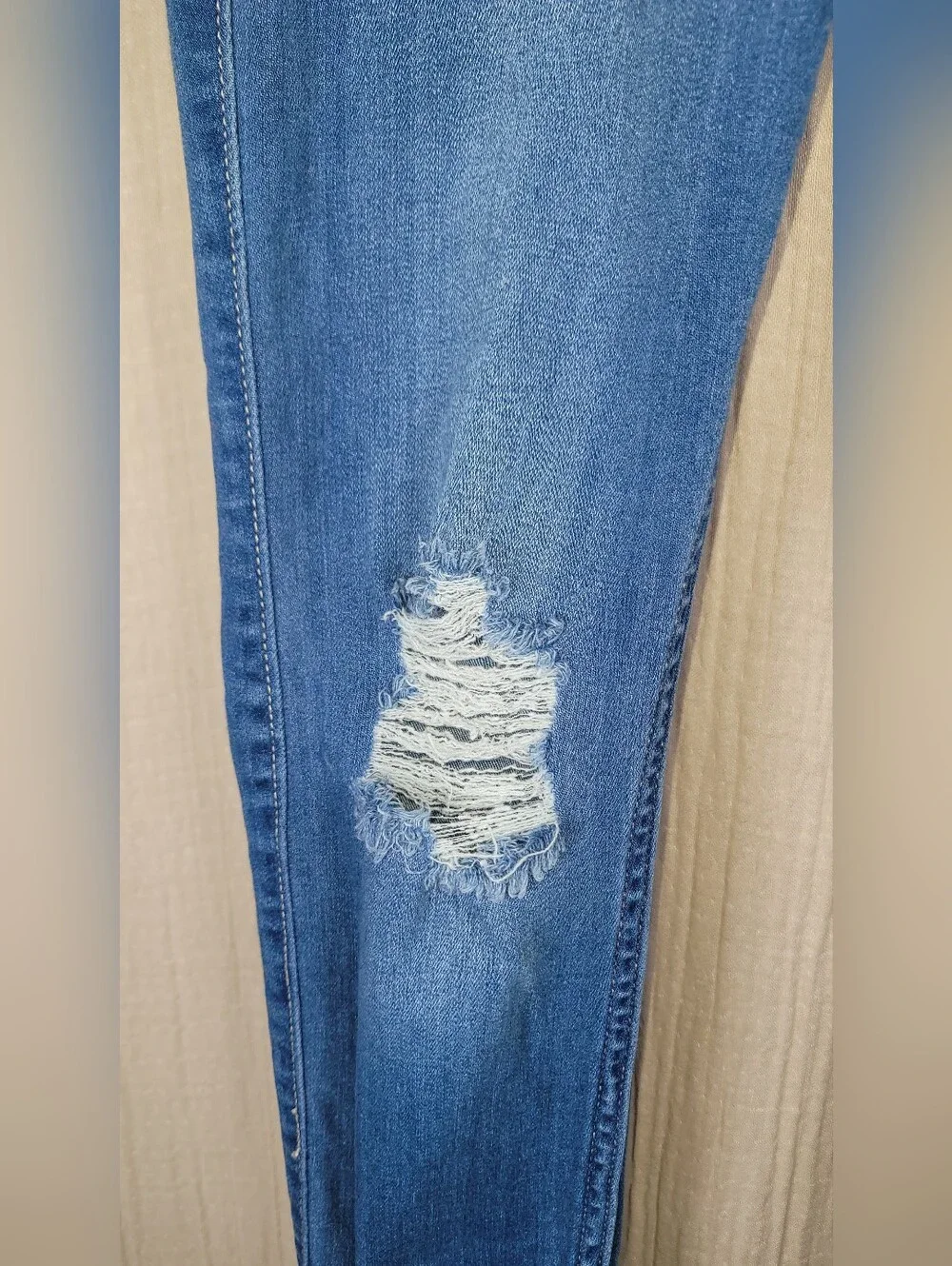 Hollister Low Rise Jean Leggings Classic Blue Distressed Skinny Jeans - 7R 28 - Picture 13 of 16